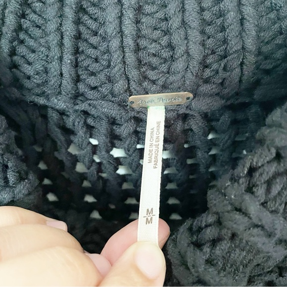 Free People 'My Only Sunshine' Chunky Knit
Mock Neck Sweater in Black Medium - Picture 9 of 15